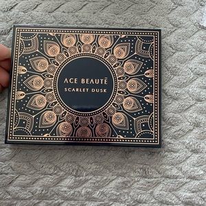 Ace beauté / eye shadow pallet